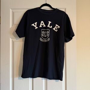 Yale University Lux Et Veritas Navy Blue Shirt Size Large